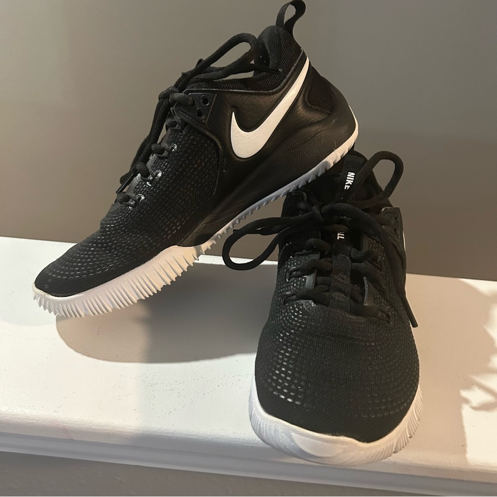 Nike Zoom Women’s Volleyball Shoes in Black and White